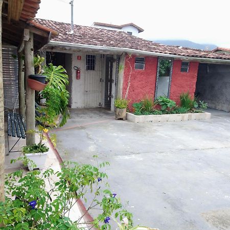 Hostel Canto Da Praia Sao Sebastiao - Proximo Ao Enrocamento Caraguatatuba Eksteriør bilde