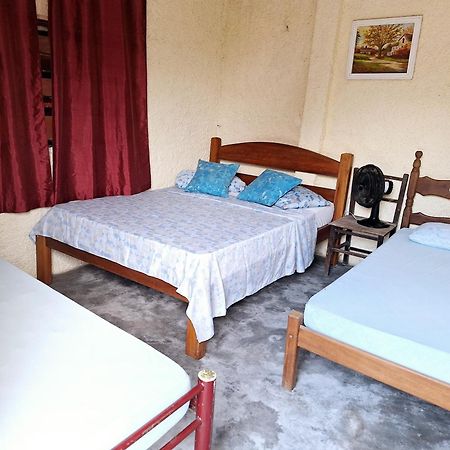 Hostel Canto Da Praia Sao Sebastiao - Proximo Ao Enrocamento Caraguatatuba Eksteriør bilde