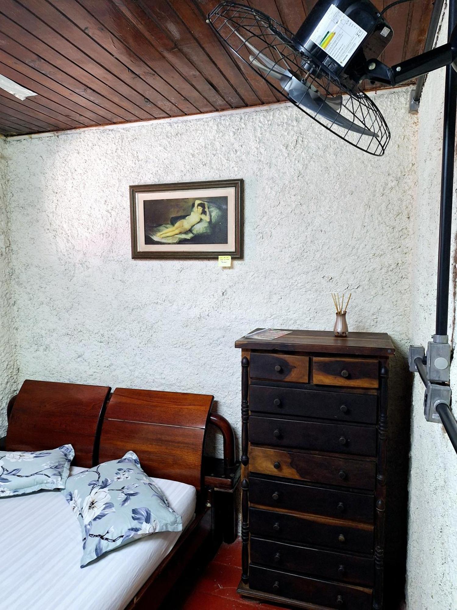 Hostel Canto Da Praia Sao Sebastiao - Proximo Ao Enrocamento Caraguatatuba Eksteriør bilde